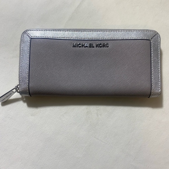 Michael Kors Gray Satchel and Wallet Set - Picture 3 of 8
